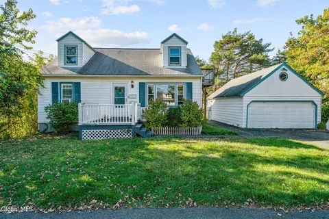 6 Corliss Ave, Rensselaer, NY 12144
