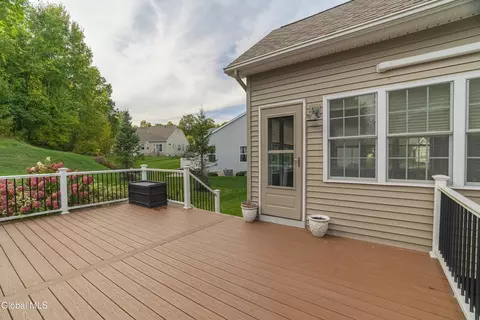 Exterior - 104 Sheldon Dr, Halfmoon, NY 12118 photo 4 of 8