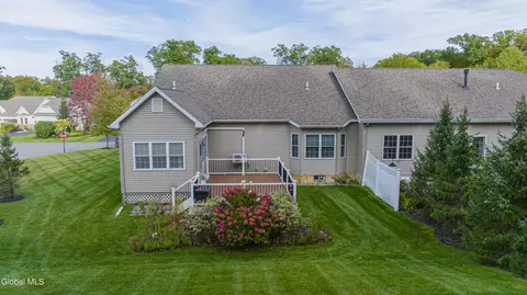 Exterior - 104 Sheldon Dr, Halfmoon, NY 12118 photo 7 of 8