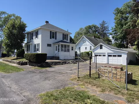 Exterior - 3095 Albany St, Schenectady, NY 12304 photo 4 of 7