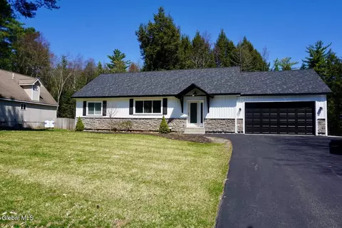 47 Locust Ridge Dr, Corinth, NY 12822