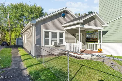 109 Johnston Ave, Cohoes, NY 12047