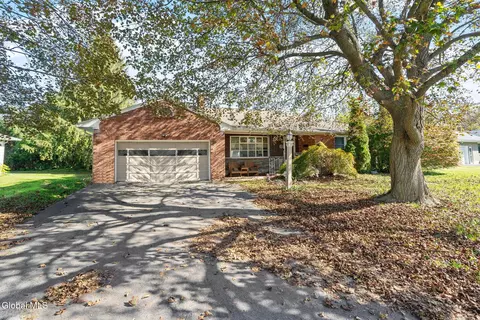 702 Glen Ave, Glenville, NY 12302