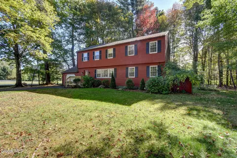 103 Cedar Ln, Broadalbin, NY 12025