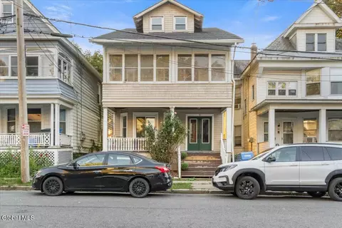 10 Magnolia Ter, Albany, NY 12209