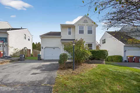29 Mapleridge Ave # A, Halfmoon, NY 12065