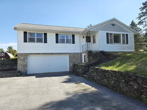 1 Pohl Dr, Mechanicville, NY 12118
