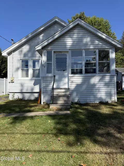 36 Wooster St, Gloversville, NY 12078