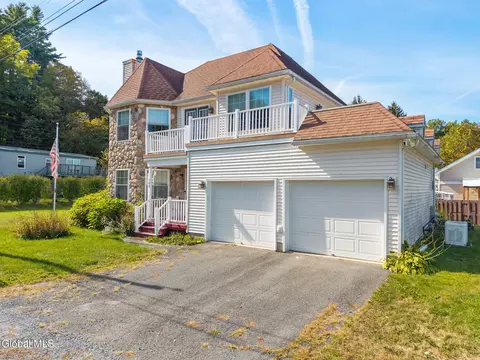 Exterior - 105 3rd St, Saratoga Springs, NY 12866 photo 3 of 8