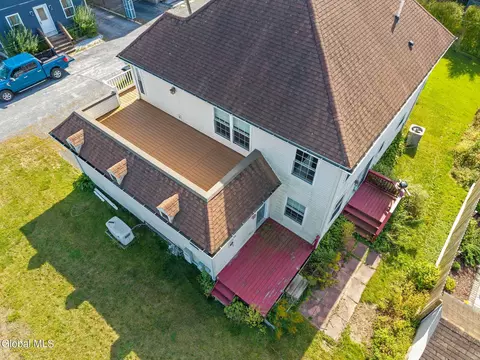 Exterior - 105 3rd St, Saratoga Springs, NY 12866 photo 8 of 8