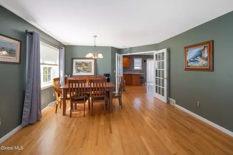 Dining - 105 3rd St, Saratoga Springs, NY 12866 photo 1 of 2