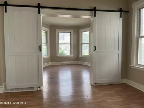 Living - 48 Chiswell St, Schenectady, NY 12304 photo 1 of 5