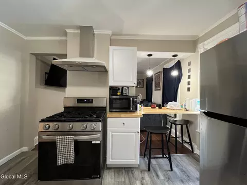 Kitchen - 48 Chiswell St, Schenectady, NY 12304 photo 5 of 5