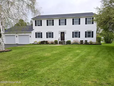 111 Windswept Dr E, Amsterdam, NY 12010