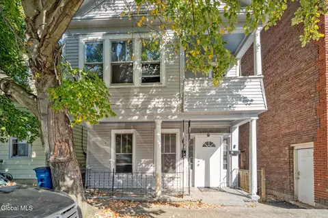 12 Congress St, Cohoes, NY 12047