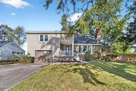 145 Seeley St, Scotia, NY 12302