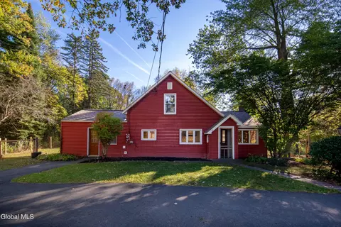 99 Blue Barns Rd, Rexford, NY 12148