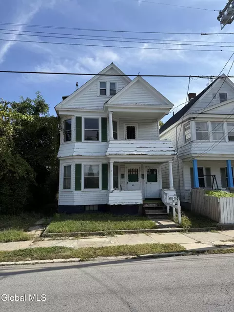 1005 Congress St, Schenectady, NY 12303