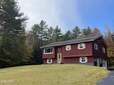 187 Pease Hill Rd, Brant Lake, NY 12815