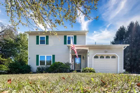 1123 Laural Ln, Malta, NY 12020