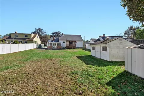 Exterior - 356 E Campbell Rd, Schenectady, NY 12303 photo 9 of 10