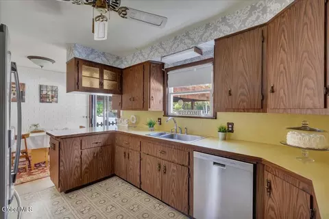 Kitchen - 356 E Campbell Rd, Schenectady, NY 12303 photo 4 of 5