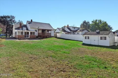 Exterior - 356 E Campbell Rd, Schenectady, NY 12303 photo 8 of 10