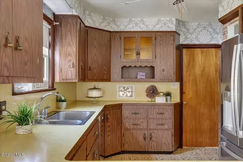 Kitchen - 356 E Campbell Rd, Schenectady, NY 12303 photo 2 of 5