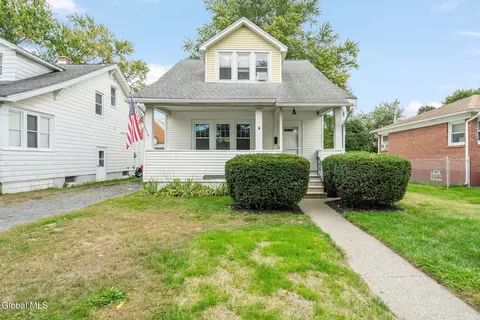 11 Glynn St, Albany, NY 12203