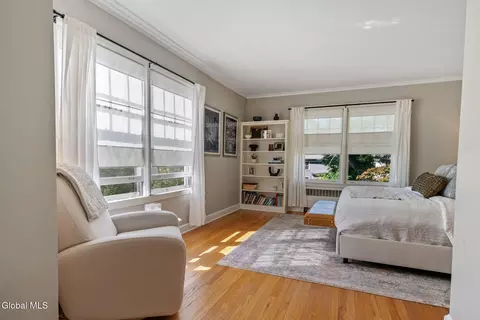Bedroom - 1055 Ardsley Rd, Schenectady, NY 12308 photo 9 of 16