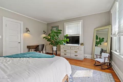 Bedroom - 1055 Ardsley Rd, Schenectady, NY 12308 photo 4 of 16
