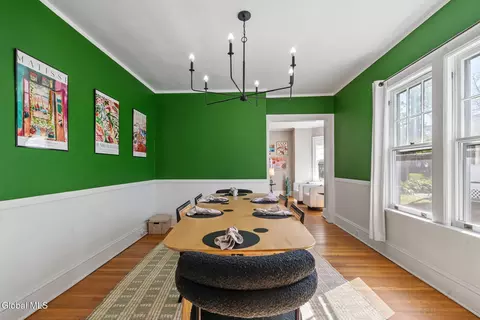 Dining - 1055 Ardsley Rd, Schenectady, NY 12308 photo 3 of 5