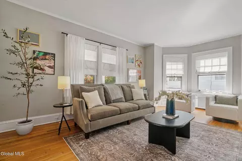 Living - 1055 Ardsley Rd, Schenectady, NY 12308 photo 2 of 11