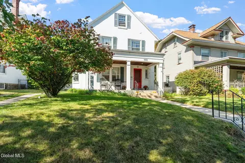 Exterior - 1055 Ardsley Rd, Schenectady, NY 12308 photo 1 of 15