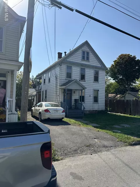 1007 Green St, Utica, NY 13501