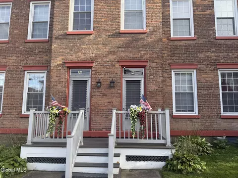 38-40 Vliet St, Cohoes, NY 12047