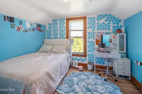 Bedroom - 435 Anthony St, Schenectady, NY 12308 photo 4 of 7