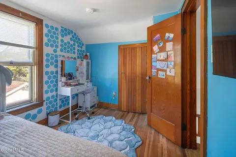 Bedroom - 435 Anthony St, Schenectady, NY 12308 photo 5 of 7