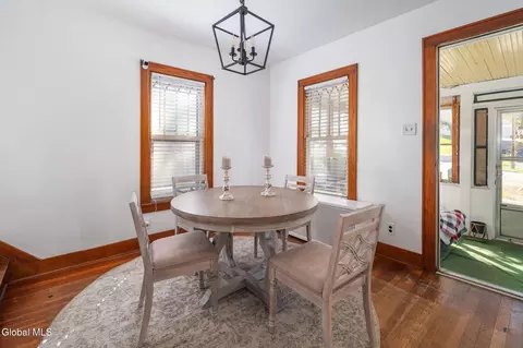 Dining - 435 Anthony St, Schenectady, NY 12308 photo 2 of 2