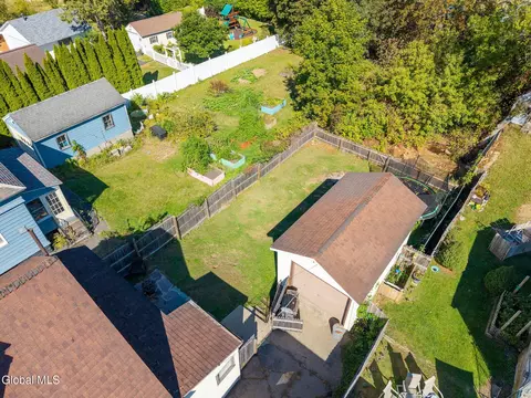 View/Area - 435 Anthony St, Schenectady, NY 12308 photo 1 of 2