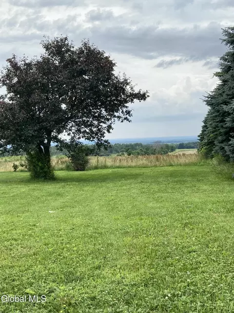 11 State St, Malone, NY 12953