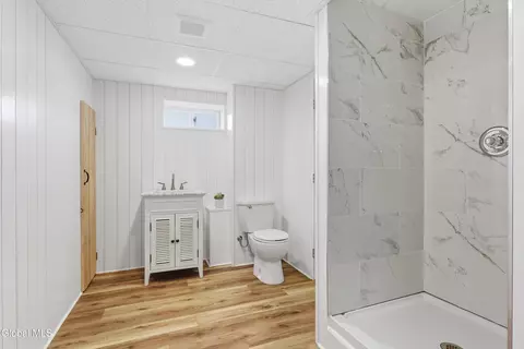 Bath - 812 Mackey Rd, East Durham, NY 12423 photo 2 of 2