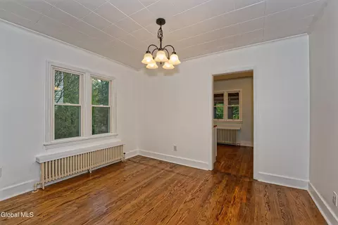 Dining - 11 Victoria Ave, Troy, NY 12180 photo 2 of 3