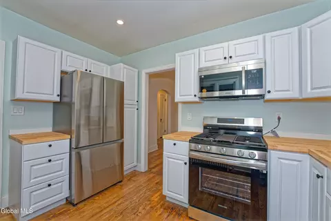 Kitchen - 11 Victoria Ave, Troy, NY 12180 photo 3 of 3