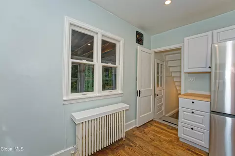 Entry Way - 11 Victoria Ave, Troy, NY 12180 photo 2 of 2