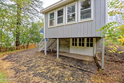 Exterior - 11 Victoria Ave, Troy, NY 12180 photo 5 of 9