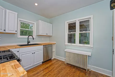 Kitchen - 11 Victoria Ave, Troy, NY 12180 photo 1 of 3