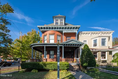 701 Union St, Schenectady, NY 12305