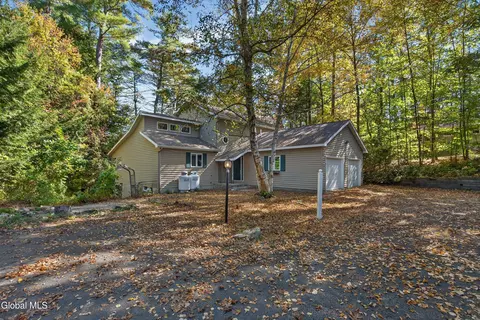 5 Broadway, Lake Luzerne, NY 12846