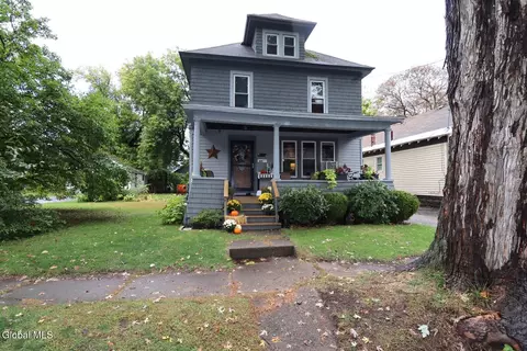 127 Swan St, Scotia, NY 12302